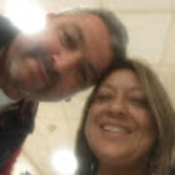 Meet your Posher, Carlos - Picture 1 of 1